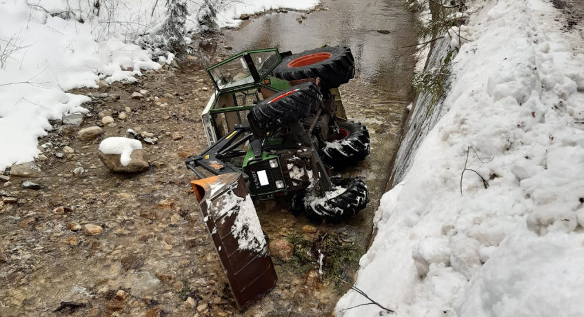 THL - Traktor in der Weißache