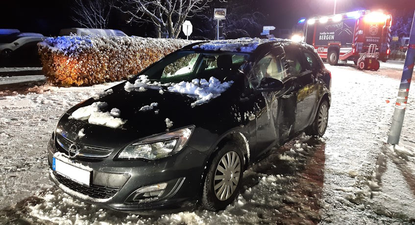 Unfall wegen Schneeglätte
